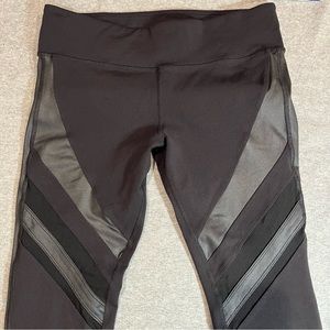 Alo Yoga Epic high rise, black leggings.